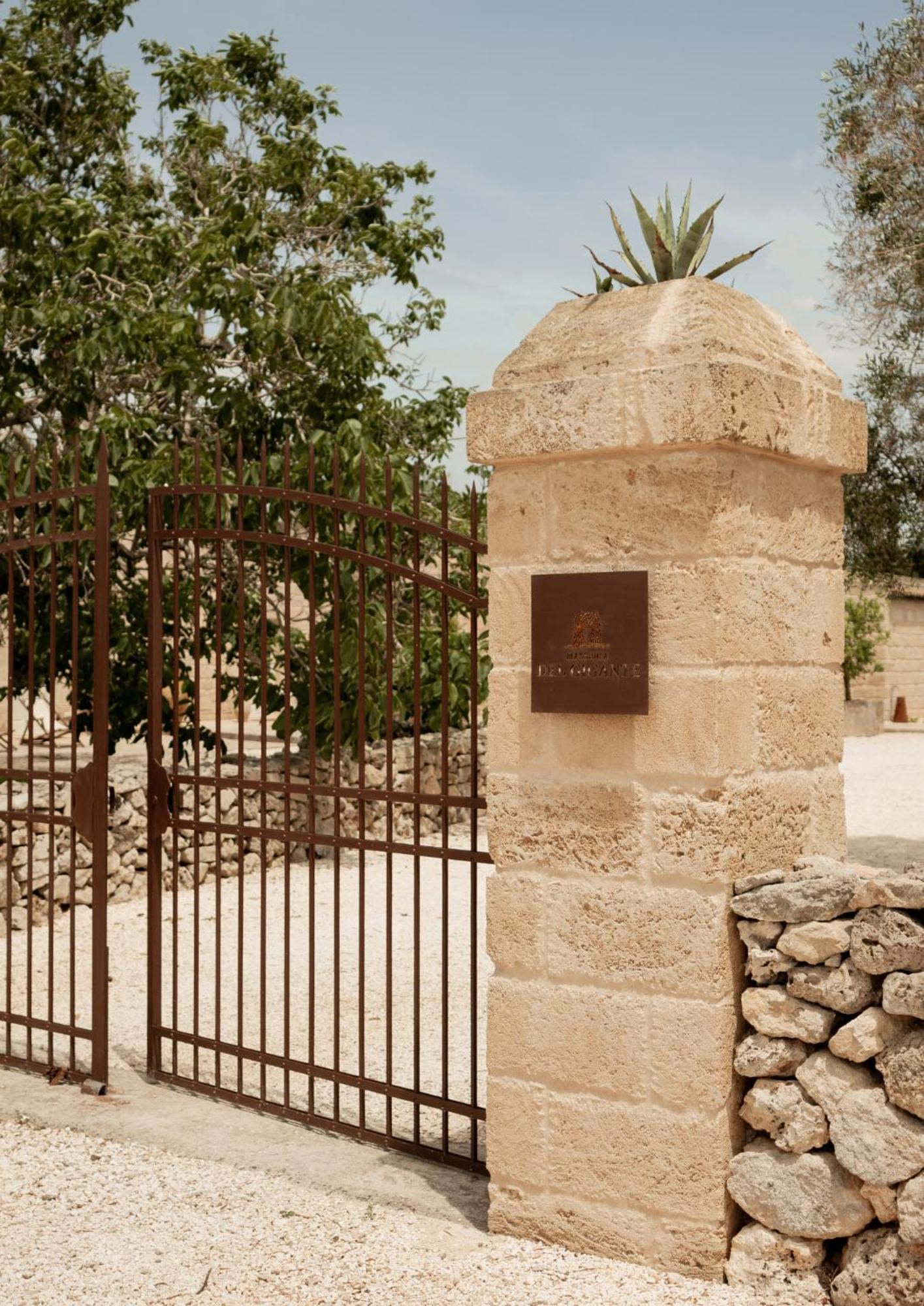 Masseria Del Gigante 卡尔皮尼亚诺萨伦蒂诺 外观 照片